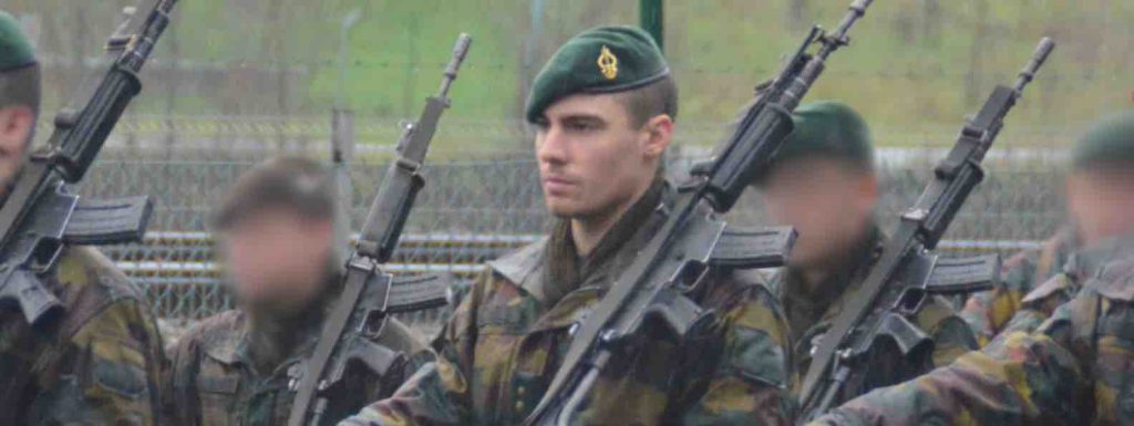 François de Neuville, paracommando, green beret, army